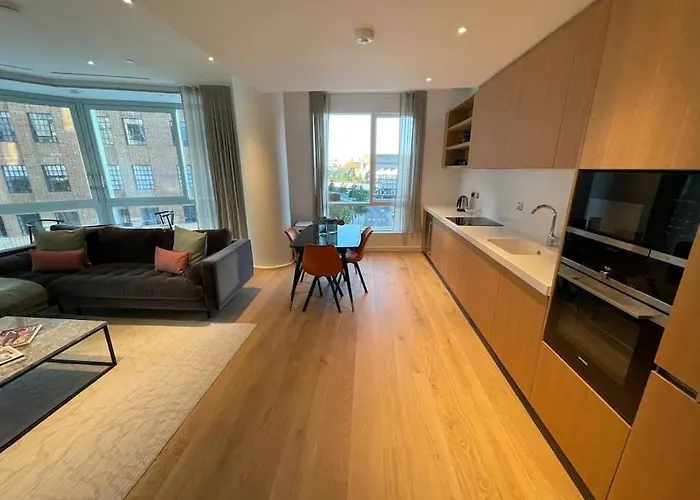 Luxury 3 Bed 3 Bath Apartment In Central London