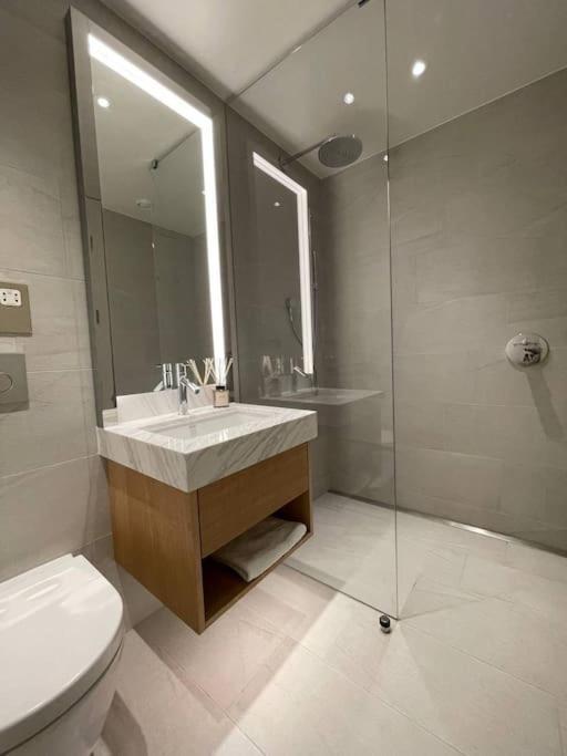 Apartamento Luxury 3 Bed 3 Bath In